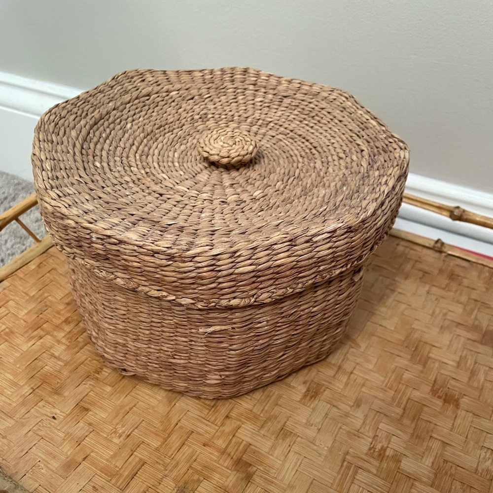 Boho Basket with lid